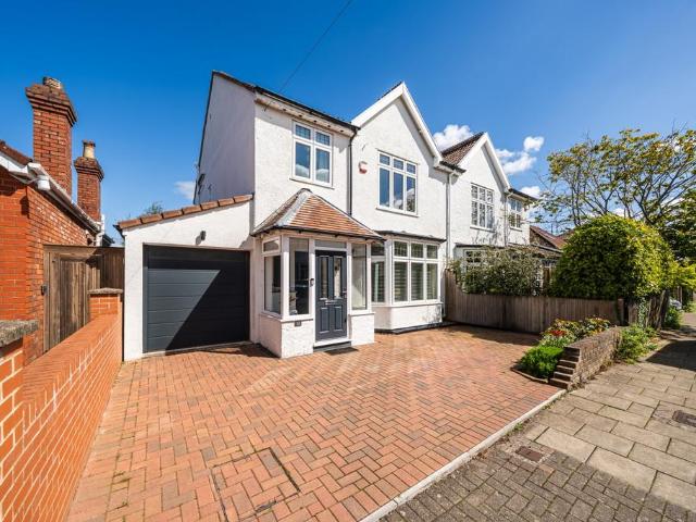 5 bedroom semi detached house for sale