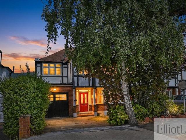 5 bedroom semi detached house for sale
