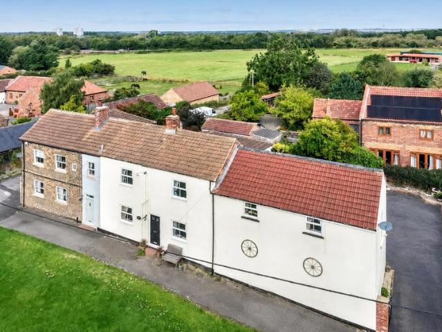 5 bedroom semi detached house for sale