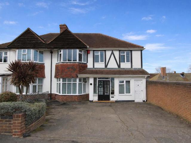 5 bedroom semi detached house for sale