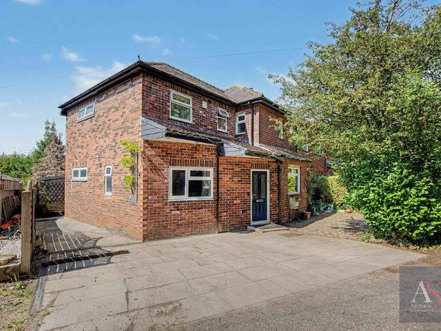 4 bedroom semi detached house for sale