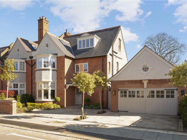 5 bedroom semi detached house for sale