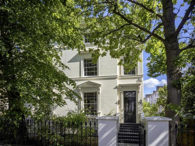5 bedroom semi detached house for sale