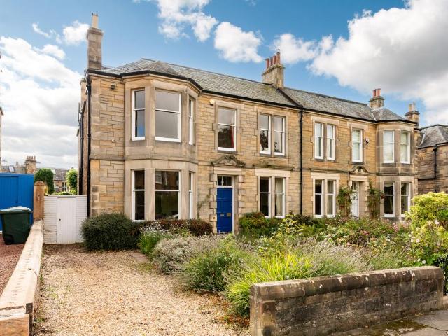 5 bedroom semi detached house for sale