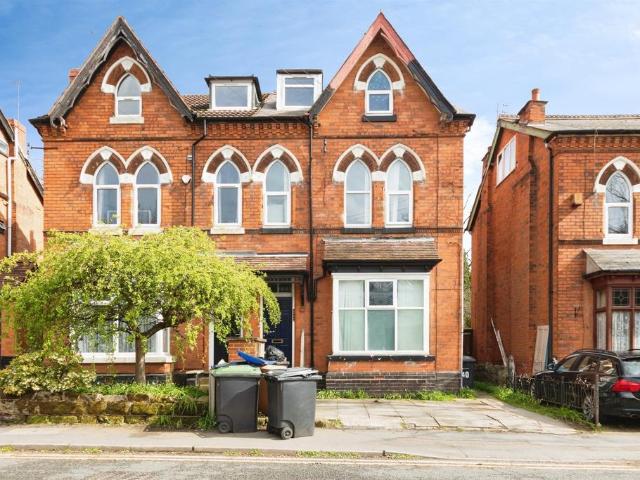 5 bedroom semi detached house for sale