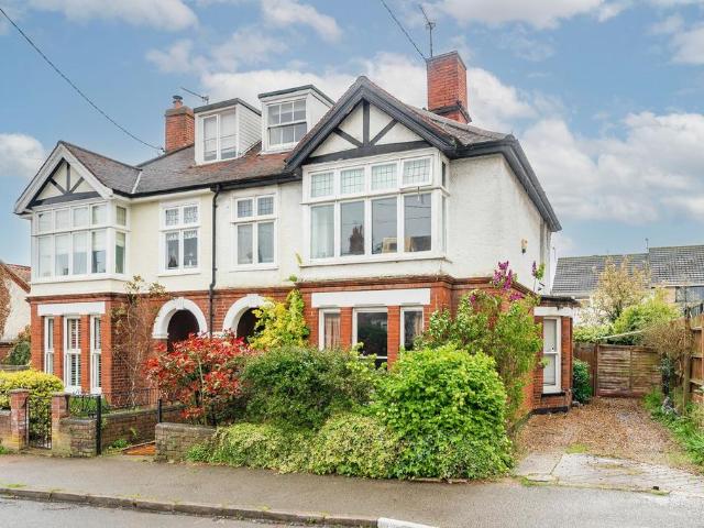 5 bedroom semi detached house for sale