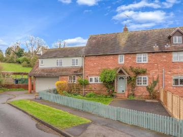 5 bedroom semi detached house for sale