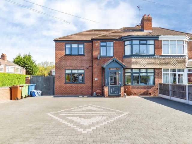 5 bedroom semi detached house for sale