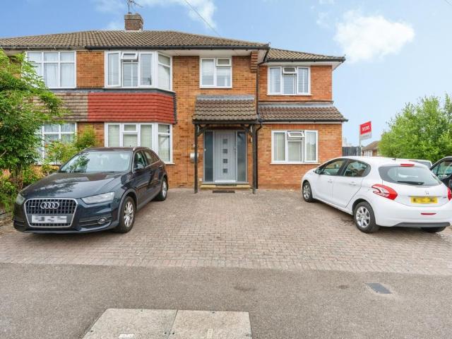 5 bedroom semi detached house for sale