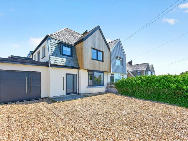 5 bedroom semi detached house for sale