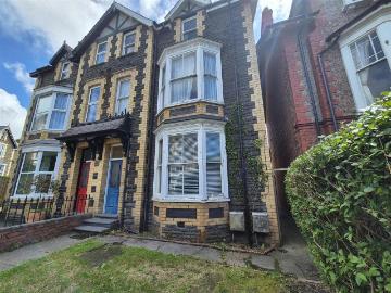5 bedroom semi detached house for sale