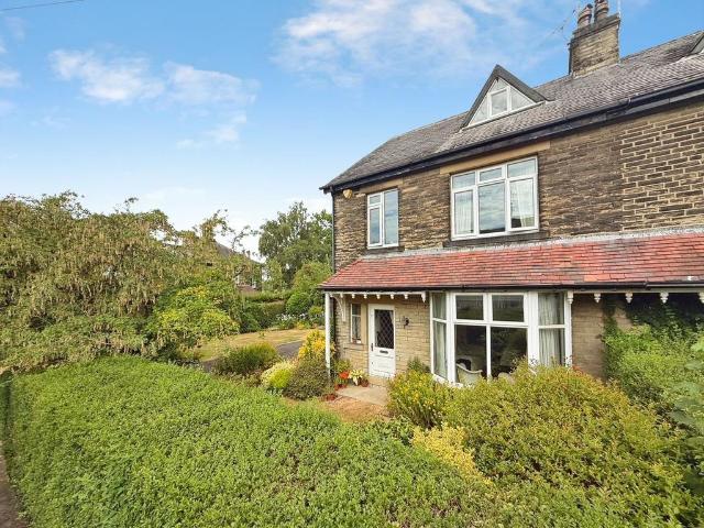5 bedroom semi detached house for sale