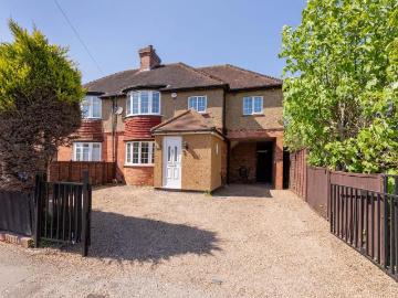 5 bedroom semi detached house for sale