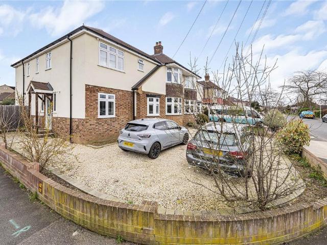 5 bedroom semi detached house for sale