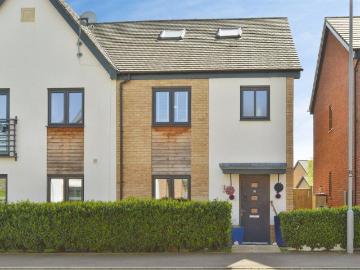 5 bedroom semi detached house for sale