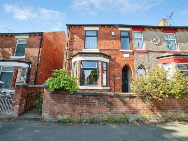5 bedroom semi detached house for sale