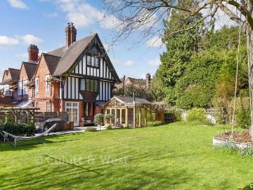 5 bedroom semi detached house for sale