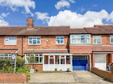 5 bedroom semi detached house for sale