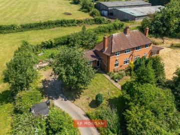 5 bedroom semi detached house for sale