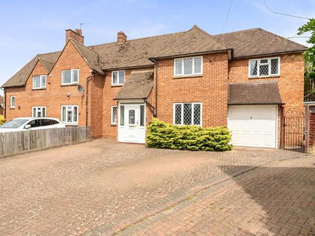 5 bedroom semi detached house for sale
