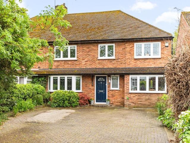 5 bedroom semi detached house for sale