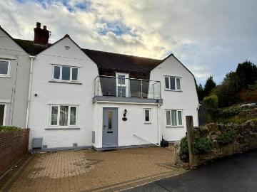 5 bedroom semi detached house for sale