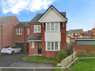 5 bedroom semi detached house for sale