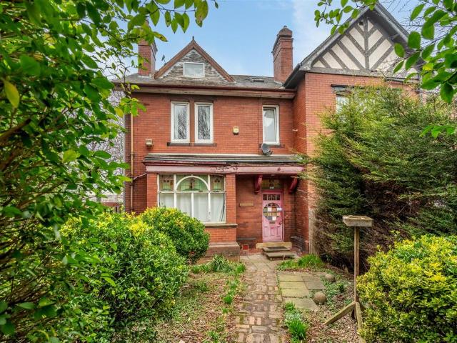 5 bedroom semi detached house for sale