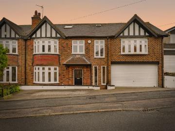 8 bedroom semi detached house for sale