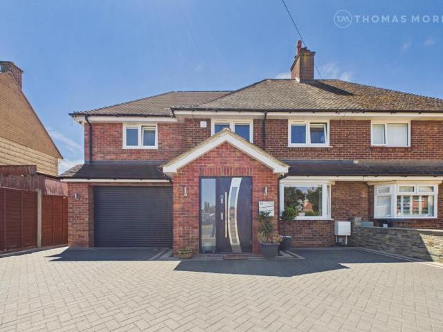 5 bedroom semi detached house for sale