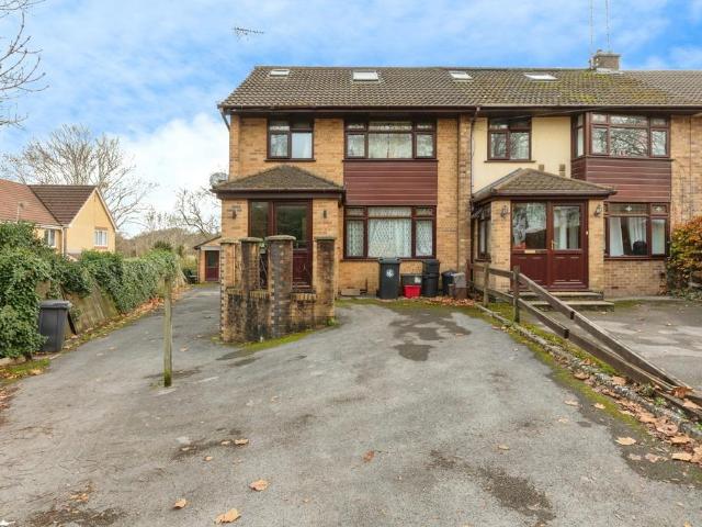 5 bedroom semi detached house for sale