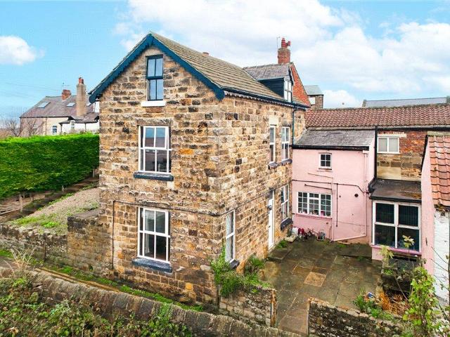 5 bedroom semi detached house for sale