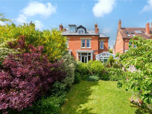 5 bedroom semi detached house for sale