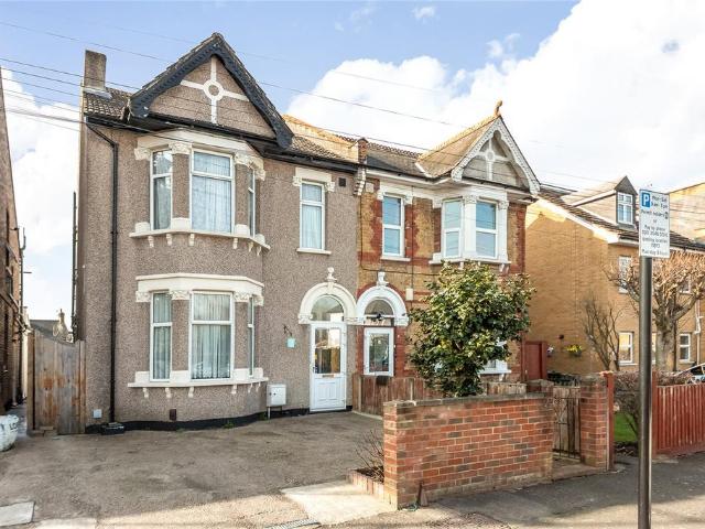 5 bedroom semi detached house for sale
