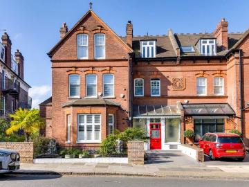 5 bedroom semi detached house for sale