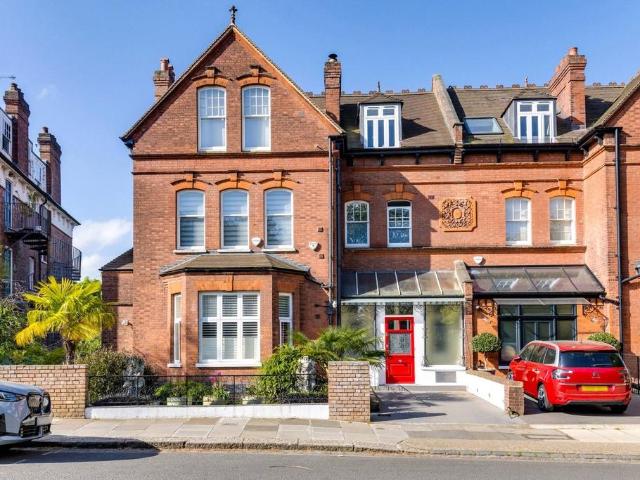 5 bedroom semi detached house for sale