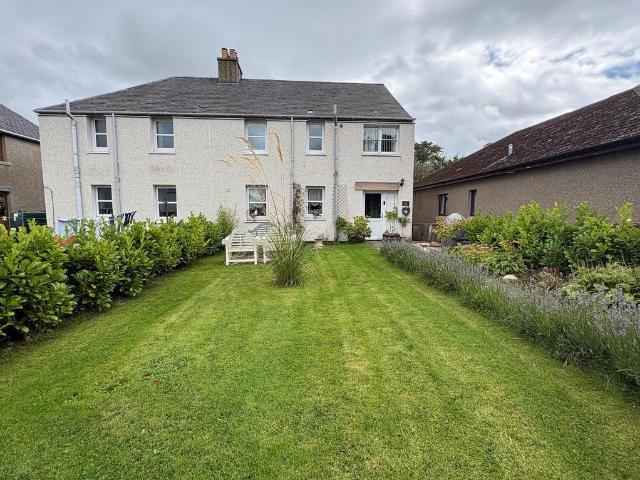 5 bedroom semi detached house for sale