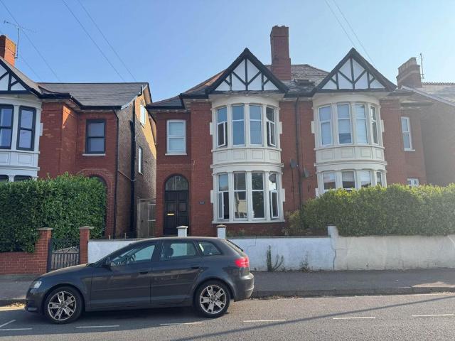 5 bedroom semi detached house for sale