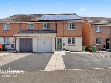 5 bedroom semi detached house for sale