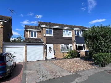 5 bedroom semi detached house for sale