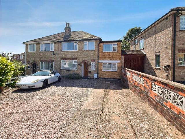 5 bedroom semi detached house for sale
