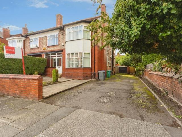 5 bedroom semi detached house for sale