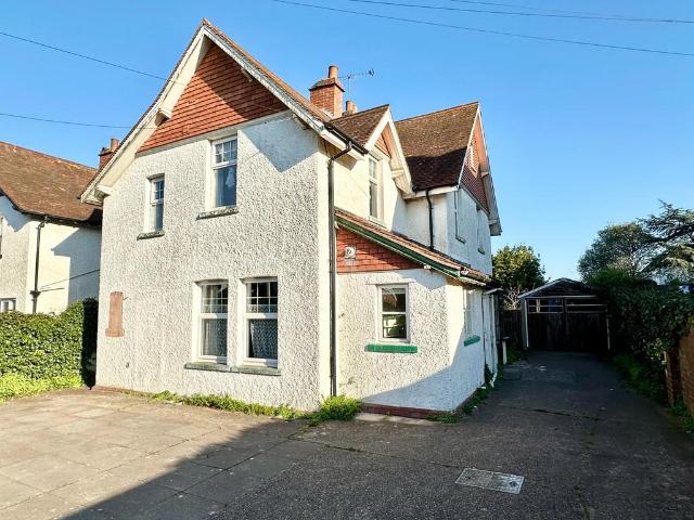 5 bedroom semi detached house for sale