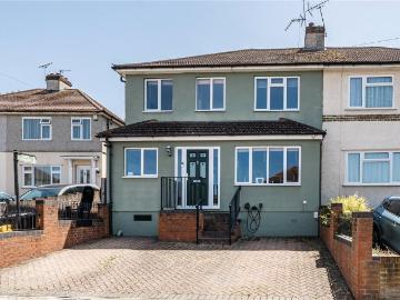 5 bedroom semi detached house for sale