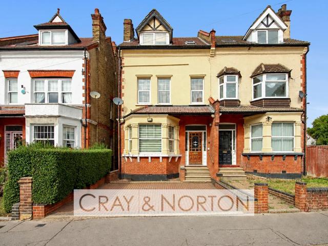 5 bedroom semi detached house for sale