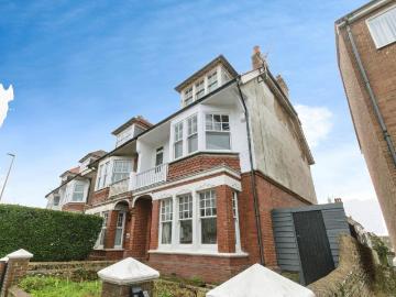 5 bedroom semi detached house for sale