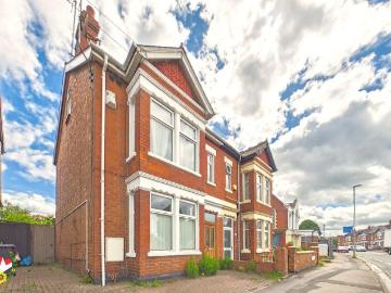 5 bedroom semi detached house for sale