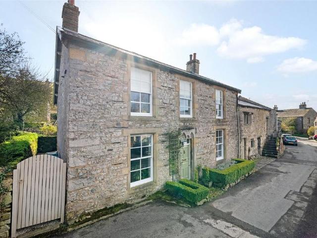 5 bedroom semi detached house for sale