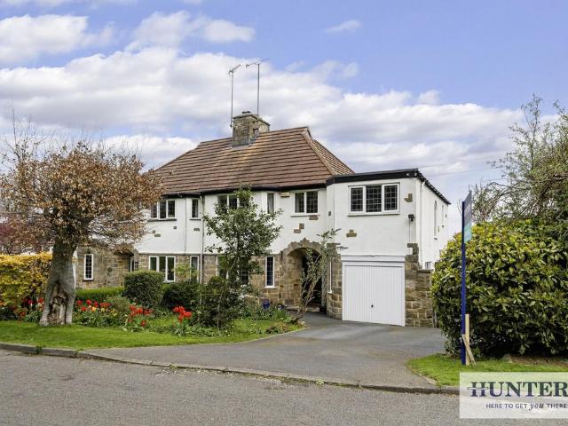 5 bedroom semi detached house for sale