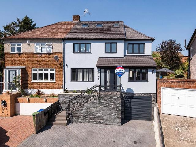 5 bedroom semi detached house for sale